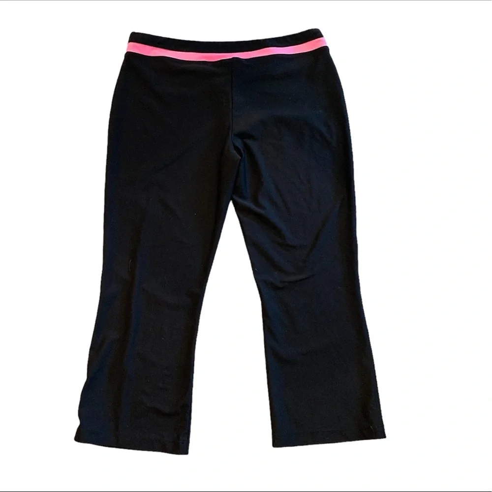 Nike Dri-FIT black and pink athletic capri pants Size Large